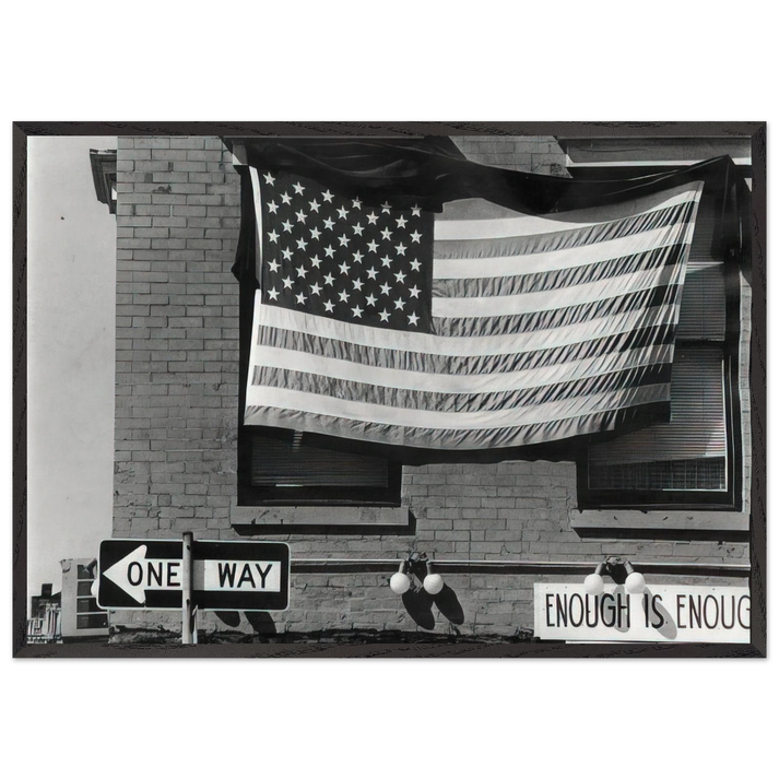 NEW YORK CITY 1980 - Robert Rauschenberg 70x100 cm / 28x40 inches Framed Art Print – Black Wooden Frame