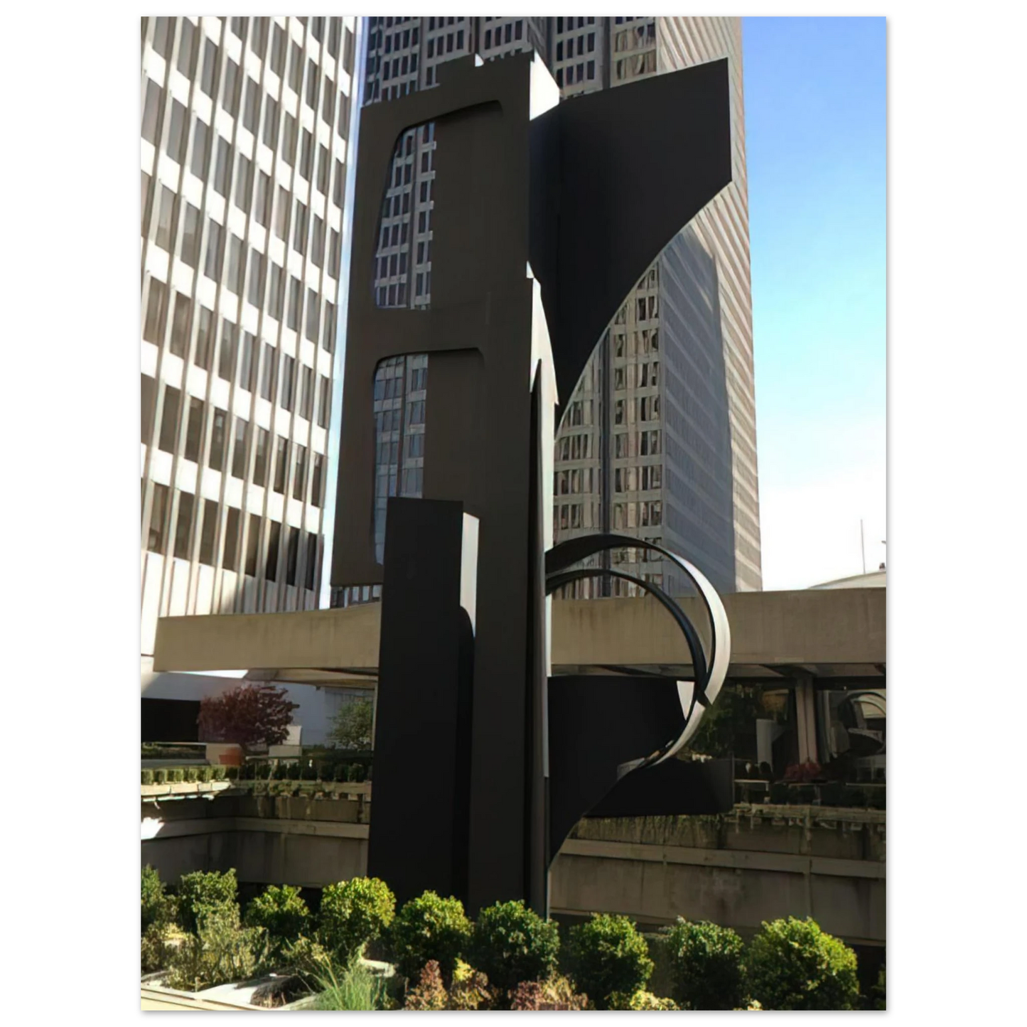 Louise Nevelson - SKY TREE 1977 75x100 cm / 30x40inches Fine Art Poster