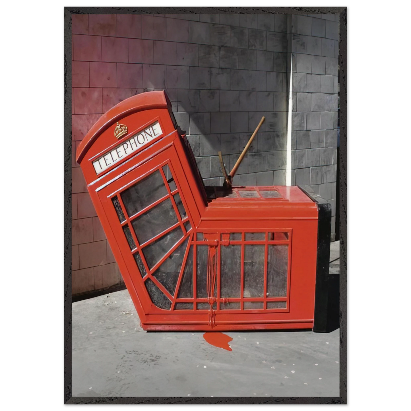 VANDALISED PHONE BOX 2005 - Banksy 70x100 cm / 28x40 inches Framed Art Print – Black Wooden Frame