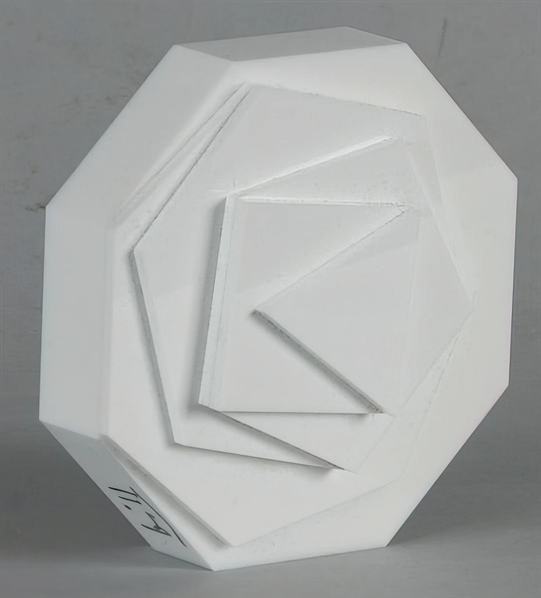 Junghans Edition 2020: The Confluence of Horology and Concrete Art - 3-8 Eck - Concretism by Max Bill