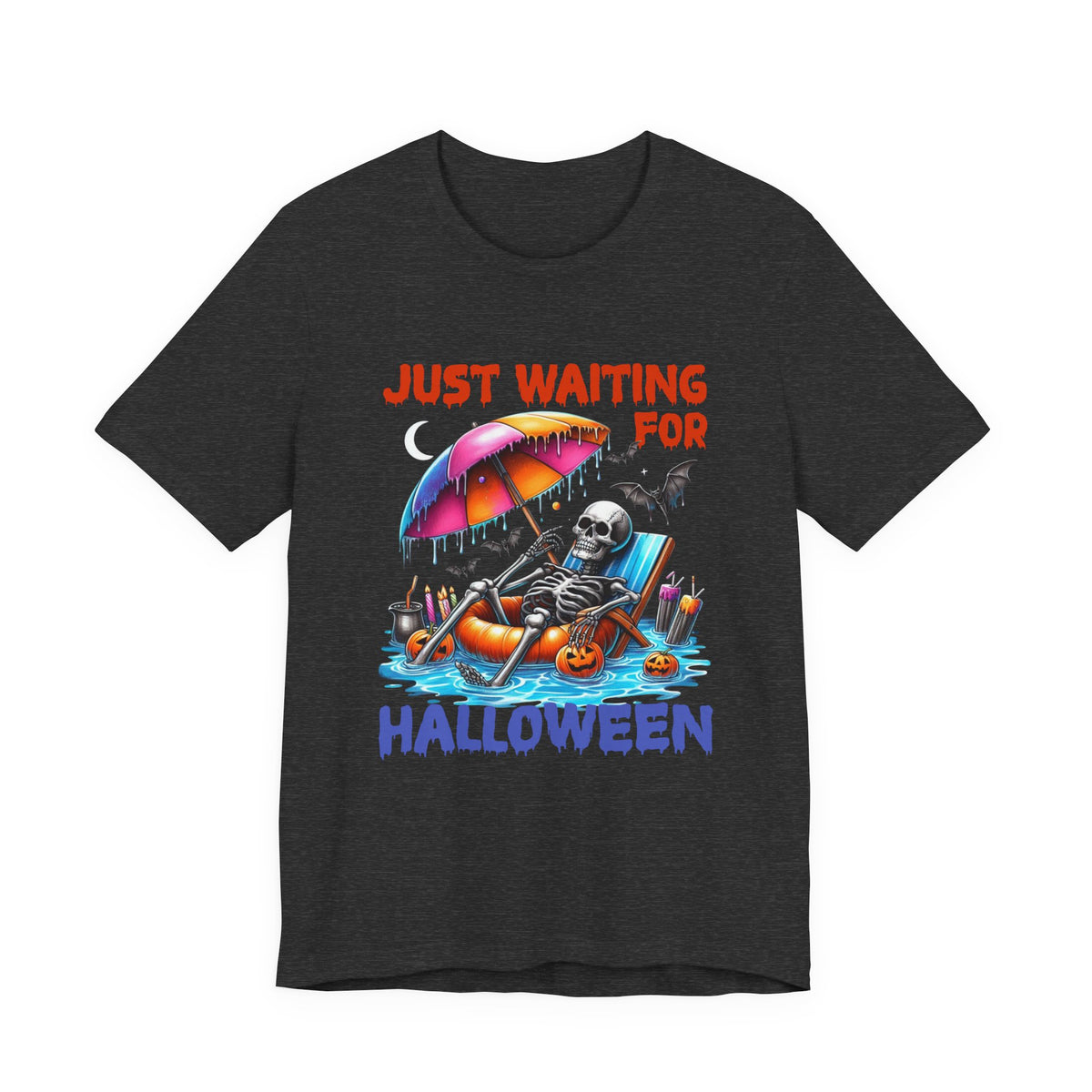 Fantôme squelettique d'été juste en attente d'Halloween