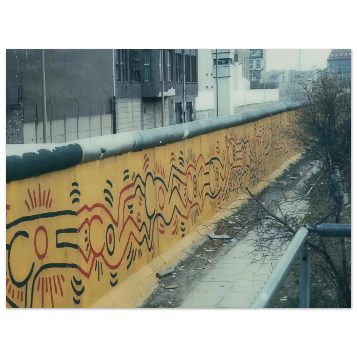 Keith Haring - BERLIN MURAL 1986  75x100 cm / 30x40inches Fine Art Poster