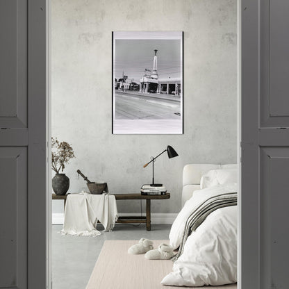 CONOCO SHAMROCK TEXAS FROM FIVE VIEWS FROM THE PANHANDLE SERIES - Edward Ruscha Brushed Aluminum Print - 70x100 cm / 28x40 inches | Edward Ruscha Aluminum Print | Edward Ruscha Prints
